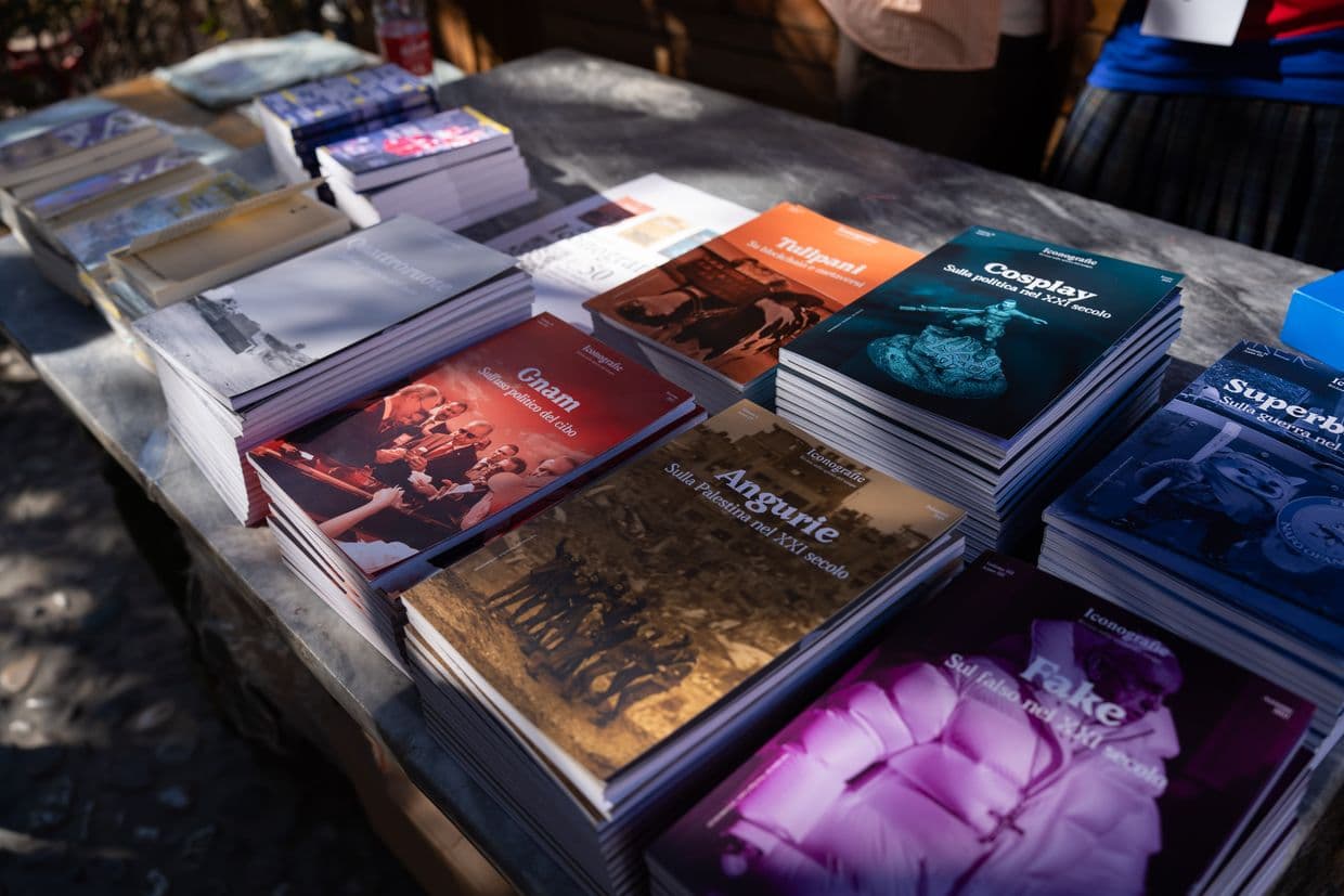 From memes to monographs: how an Instagram page evolved into the Italian magazine of weird politics